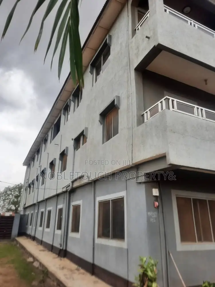 Hospital Building Off Ijegun Ikotun Road