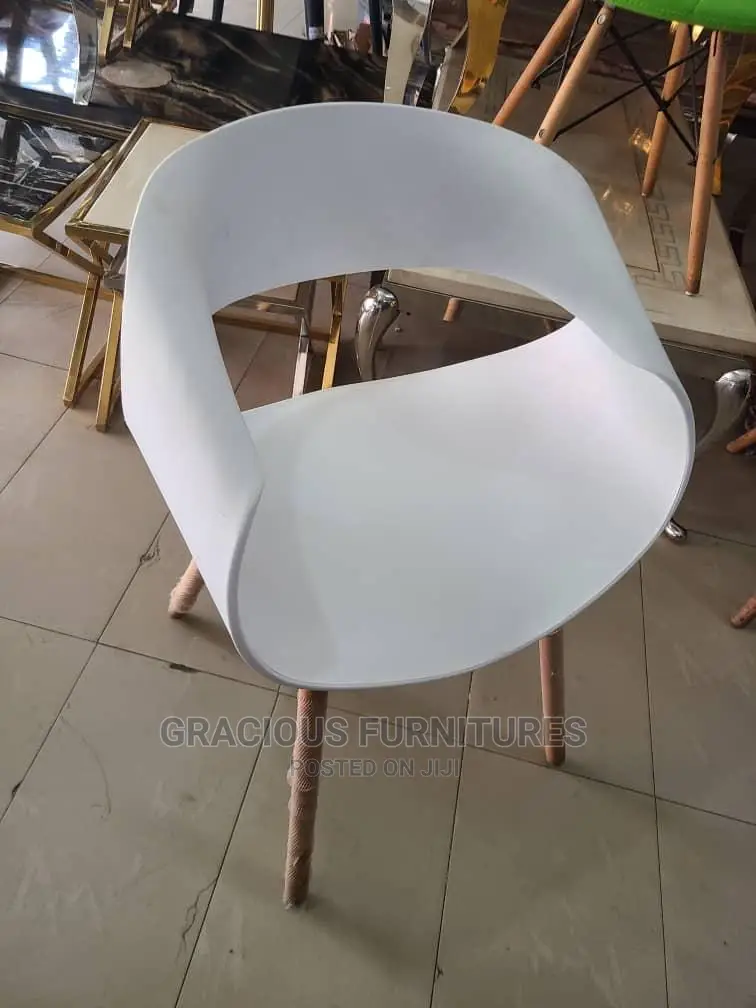 Outdoor Modern Plastic Chair