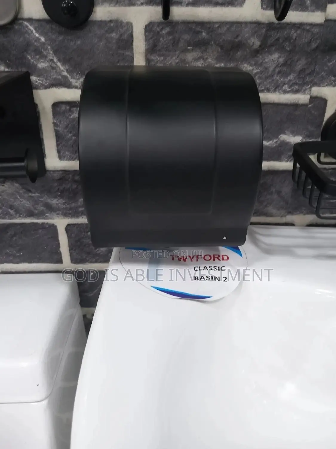 Black Tissue Holder