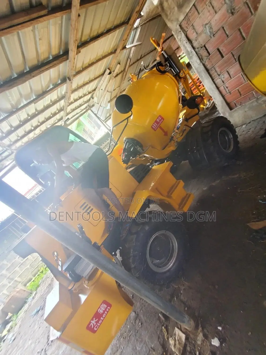 Self Loading Concrete Mixer Diesel Engine New