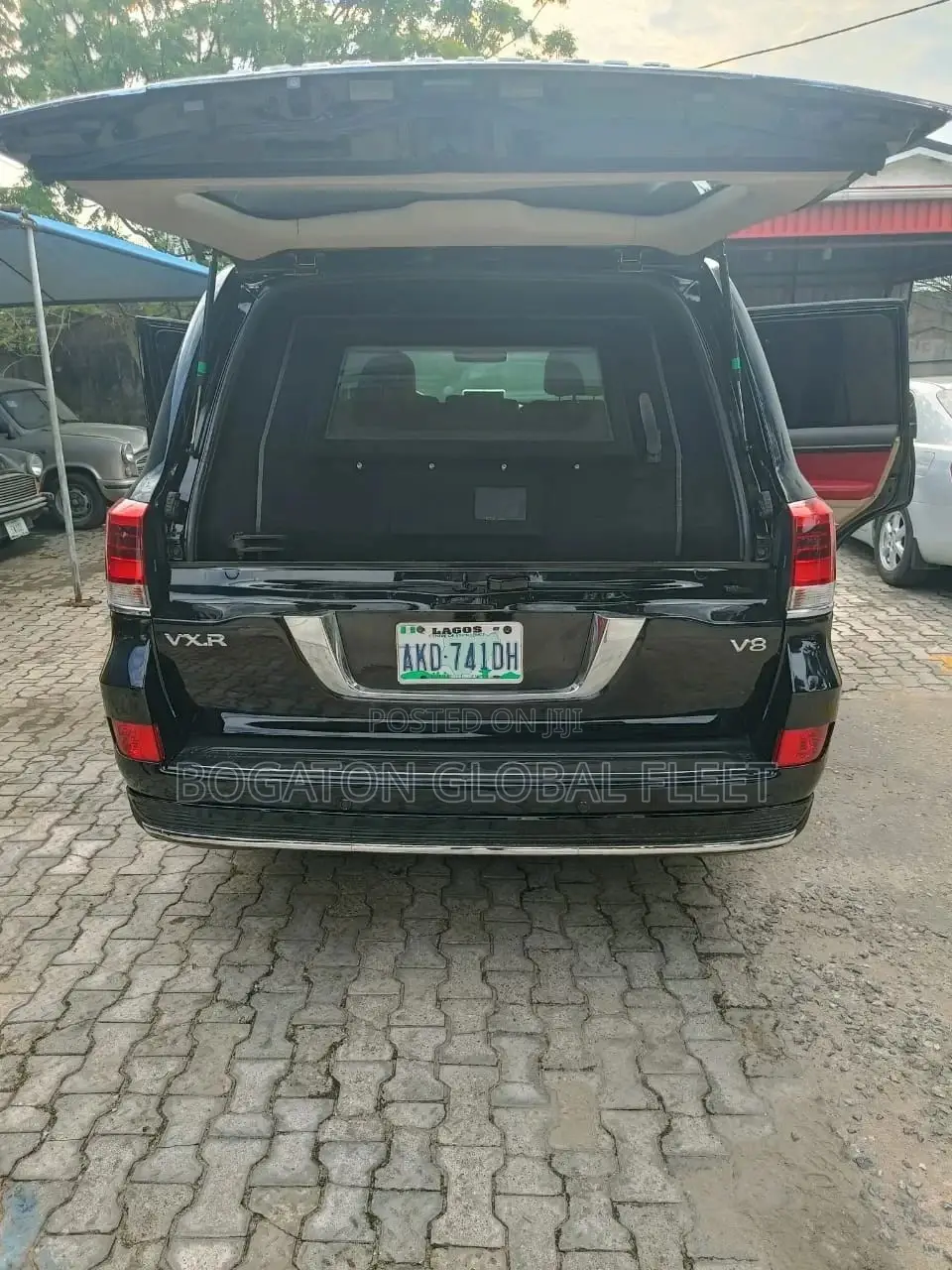 Bullet Proof Land Cruiser for Rent