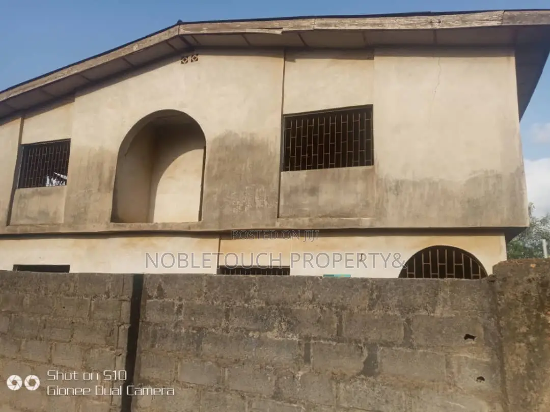 6bdrm Duplex in Alagbado Ijaiye for sale