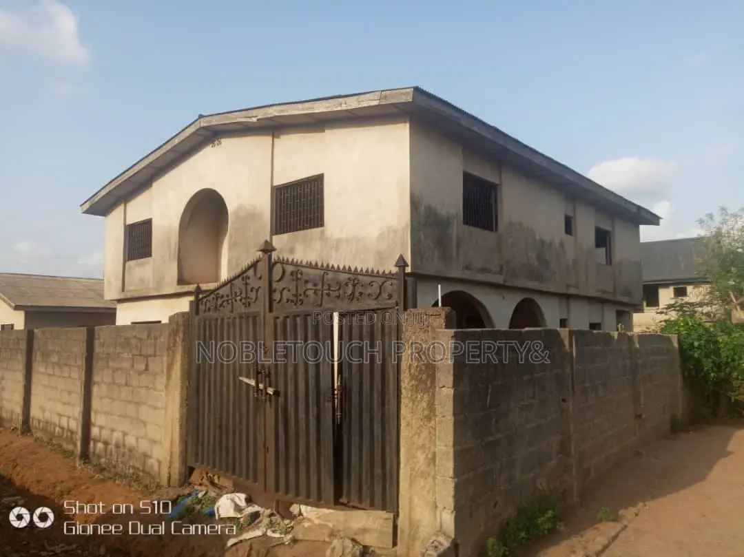 6bdrm Duplex in Alagbado Ijaiye for sale
