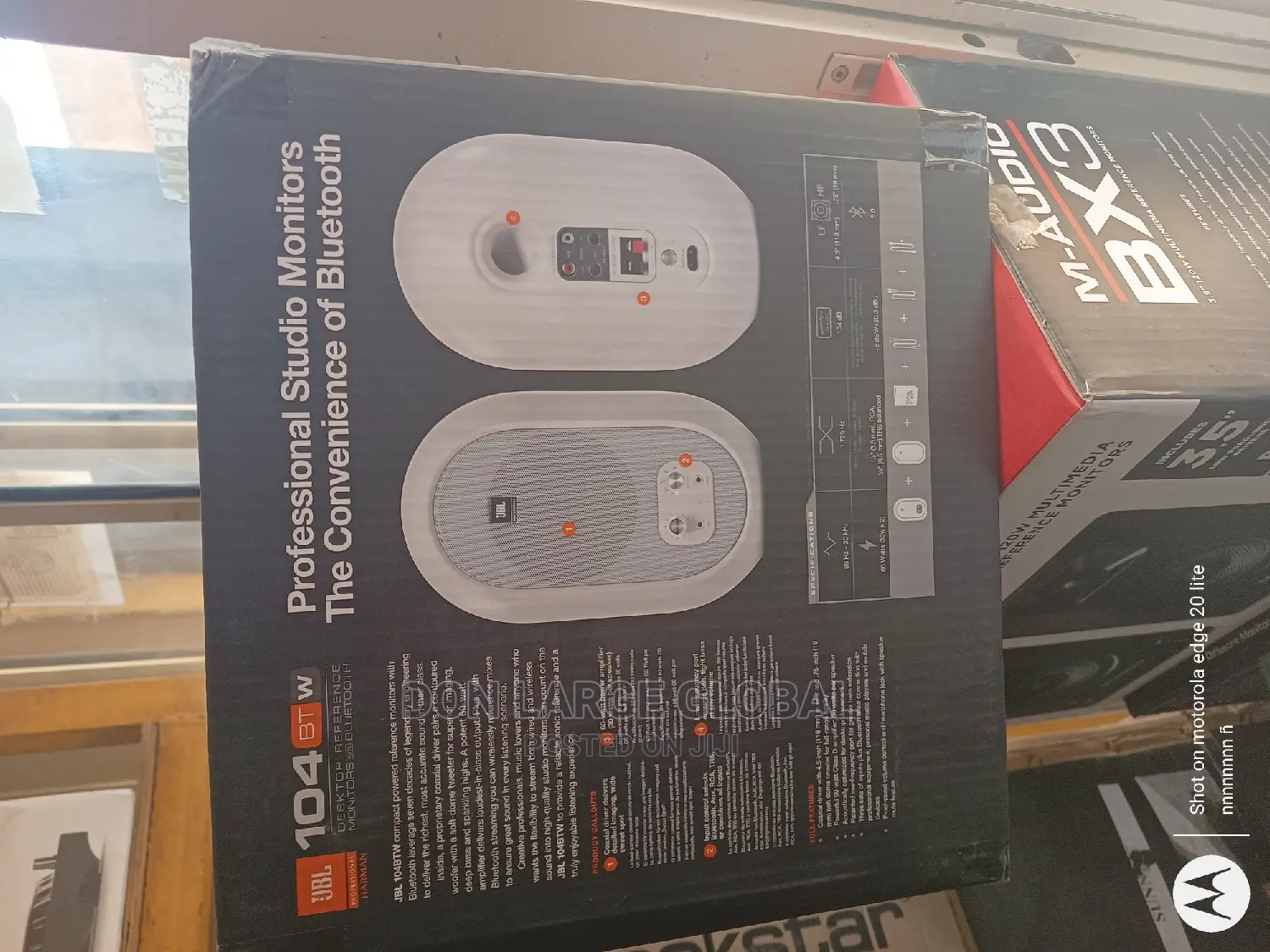 JBL 104bt Desktop Monitor