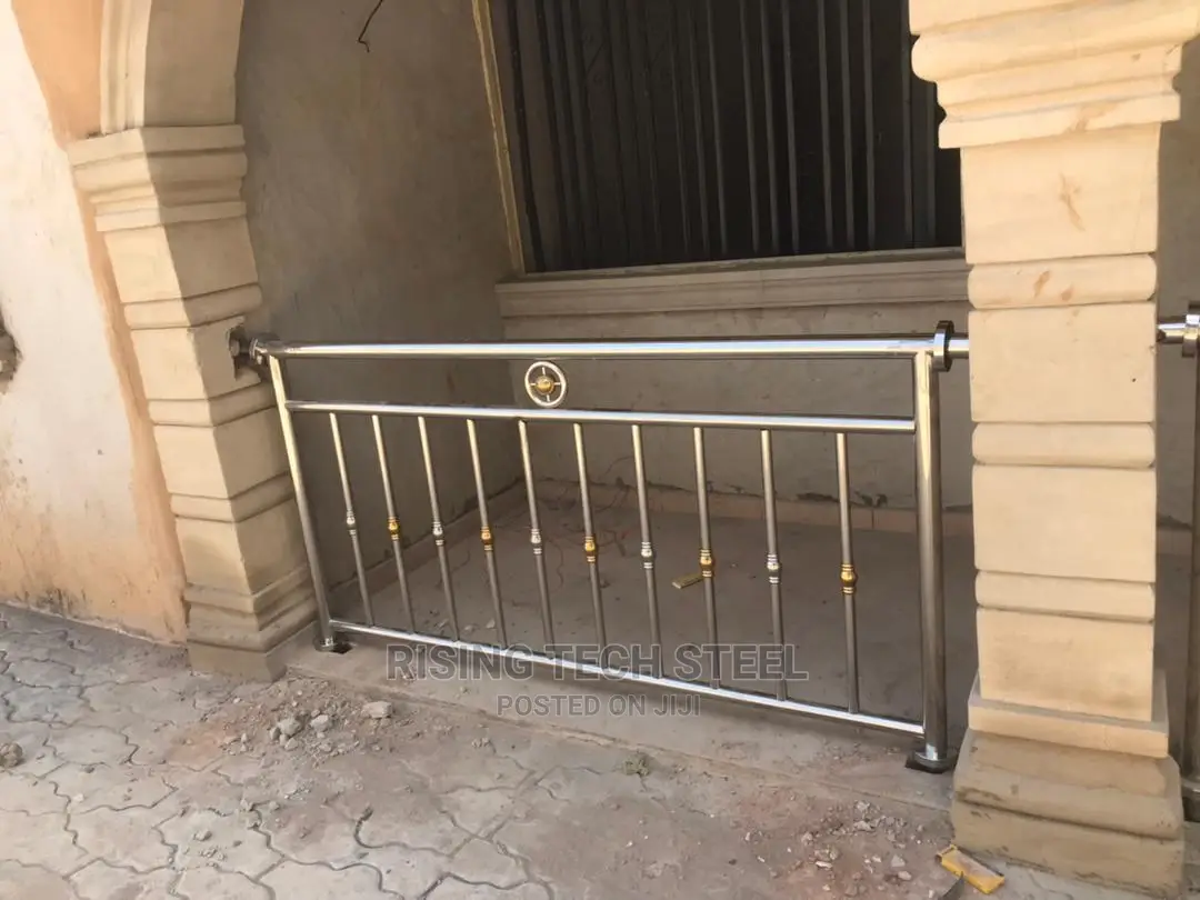 Stainless Handrail With Bez Round Design