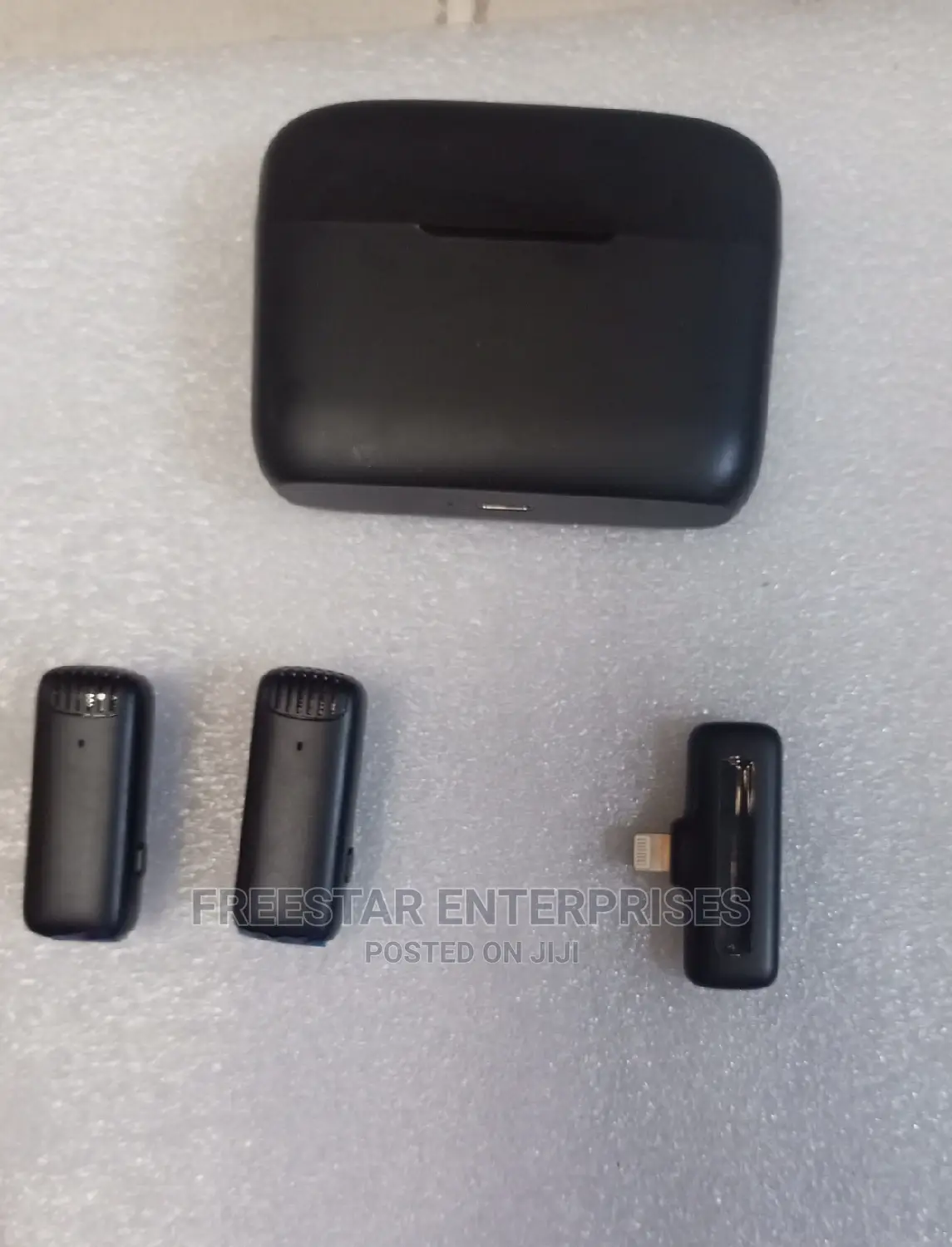 Double iPhone Livestream Microphone Lapel. iPhone Mic.