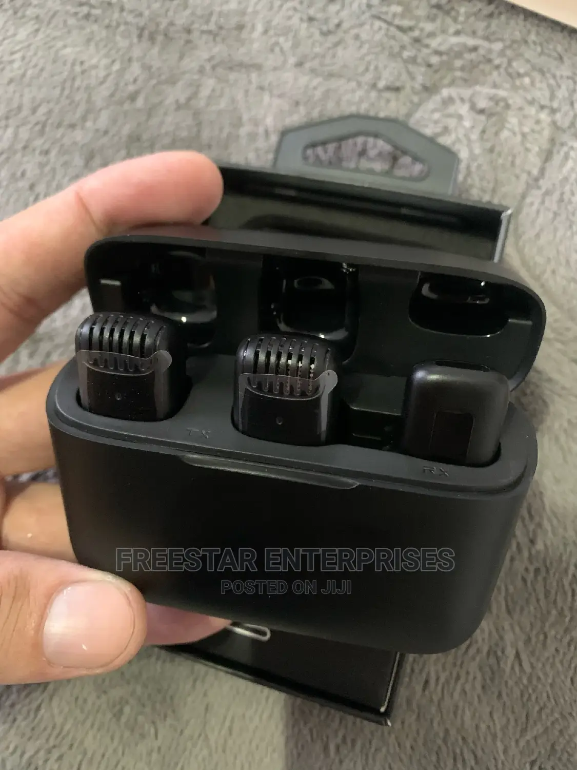 Double iPhone Livestream Microphone Lapel. iPhone Mic.