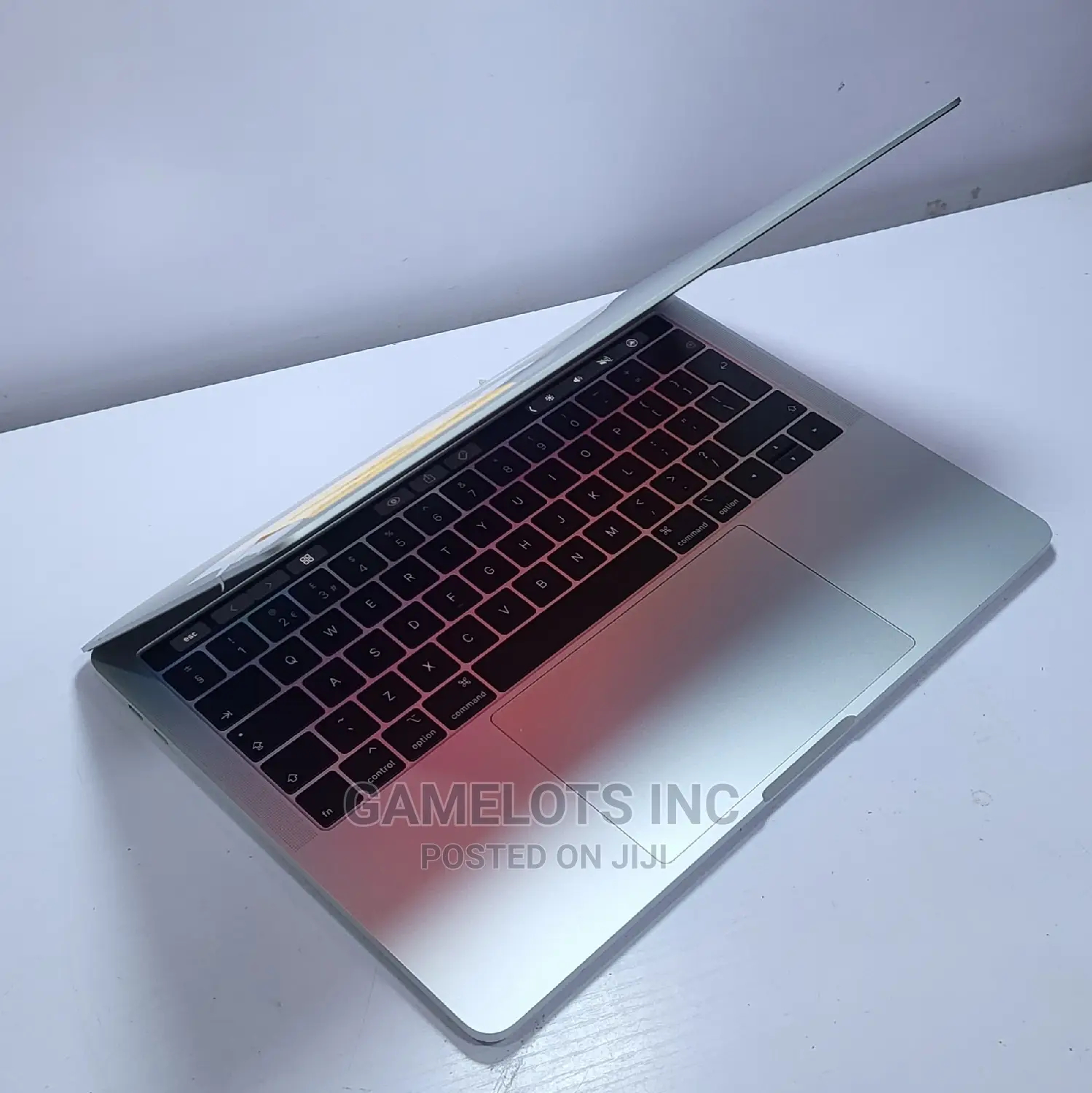 Laptop Apple MacBook Pro 2018 16GB Intel Core i5 SSD 256GB