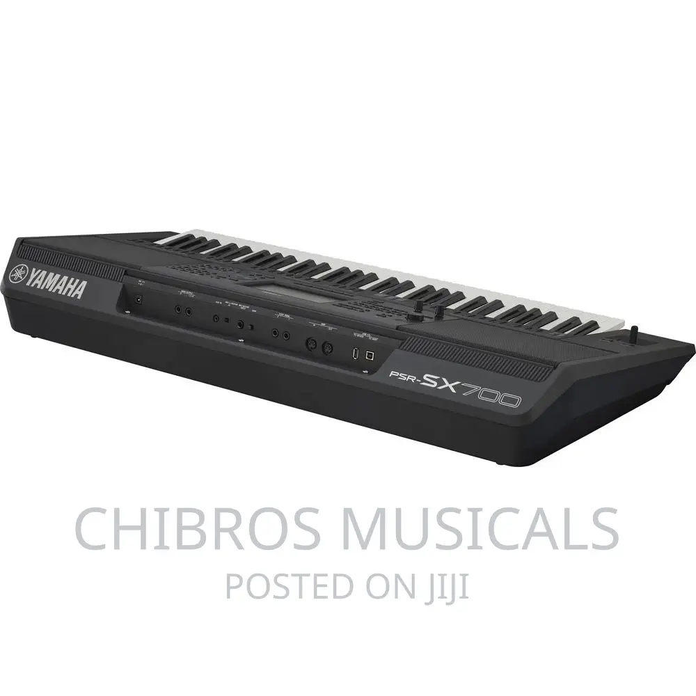 Yamaha PSR SX700 Digital Arranger Workstation Keyboard
