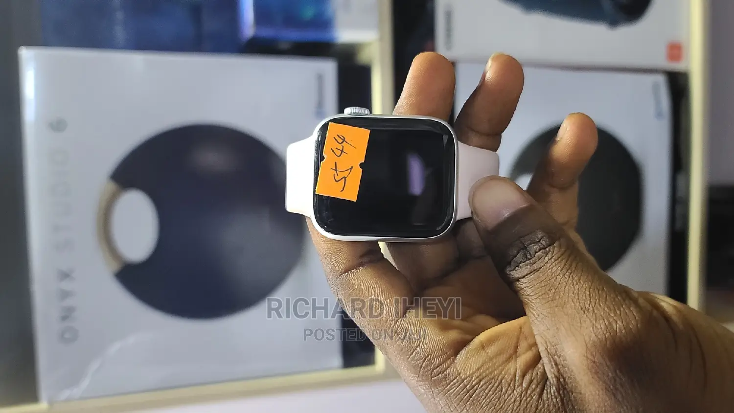 UK Used 44mm Apple Iwatch Series 5