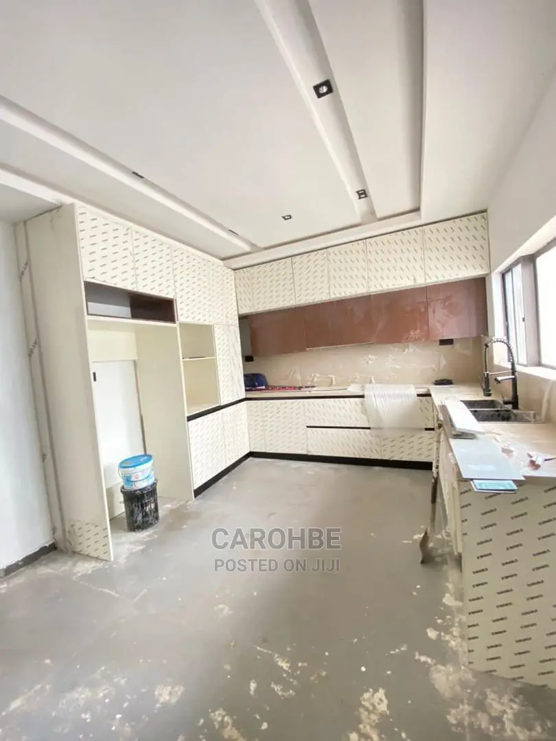4bdrm Duplex in Chevy View, Chevron for Sale