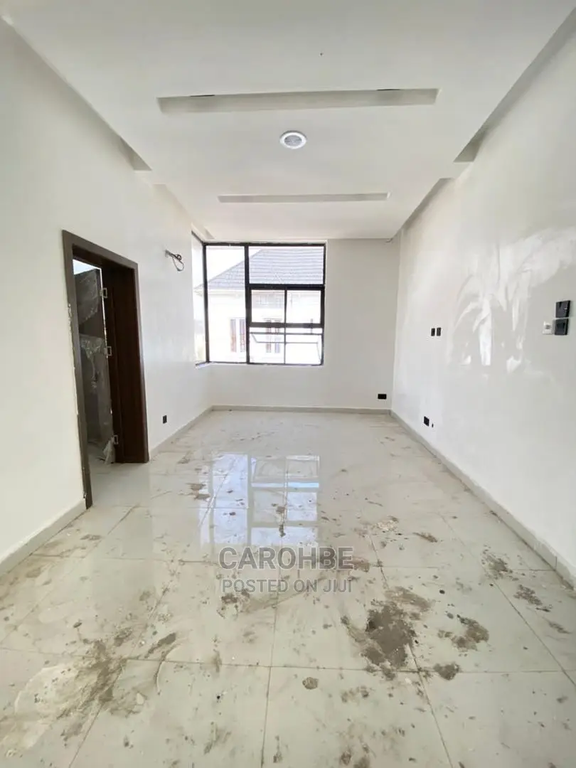 4bdrm Duplex in Chevy View, Chevron for Sale