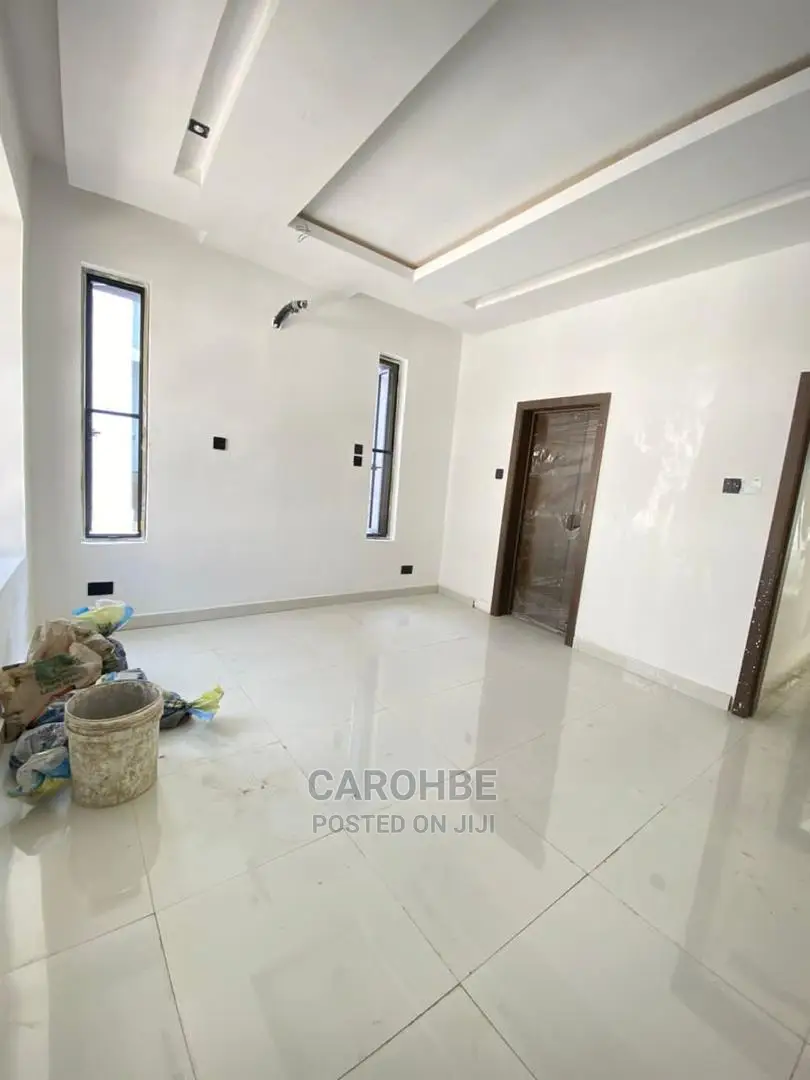 4bdrm Duplex in Chevy View, Chevron for Sale
