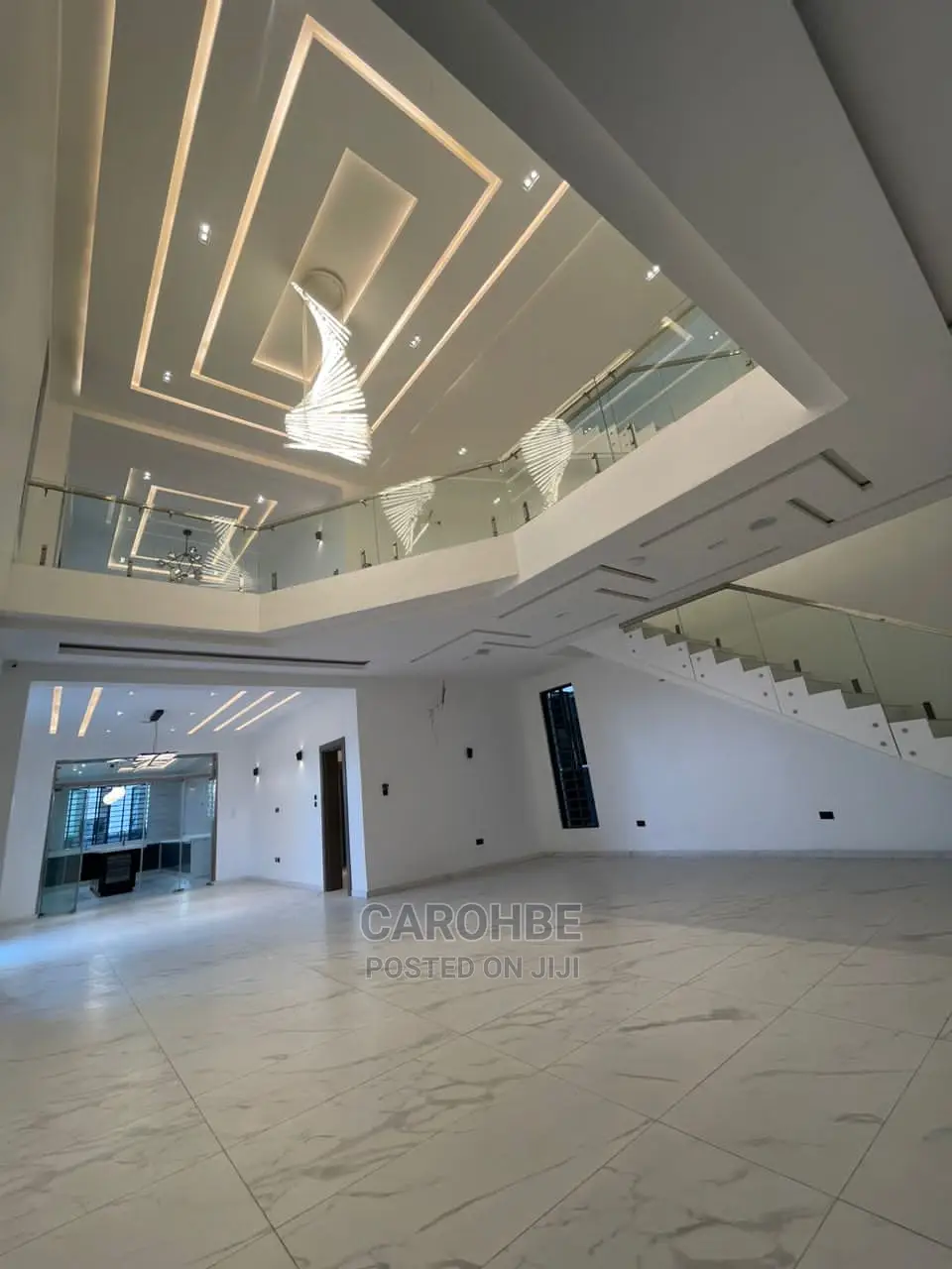 5bdrm Duplex in Osapa London for Sale