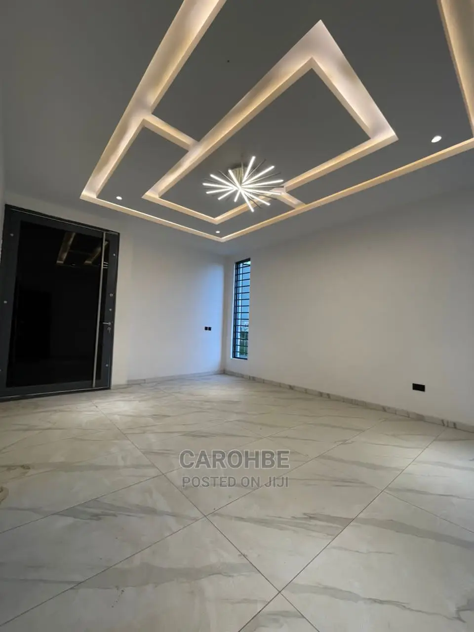 5bdrm Duplex in Osapa London for Sale