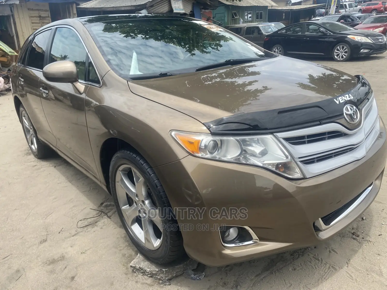 Toyota Venza V6 AWD 2011 Gold