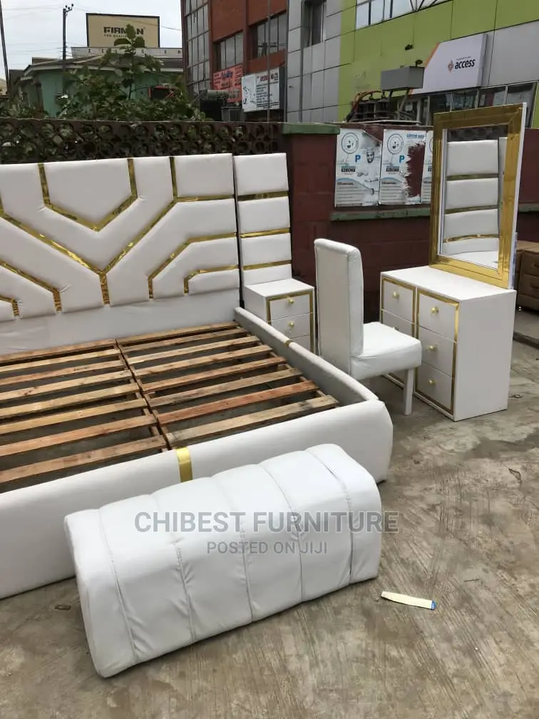 Quality Set of 6by6 Set of White Leather Bed.