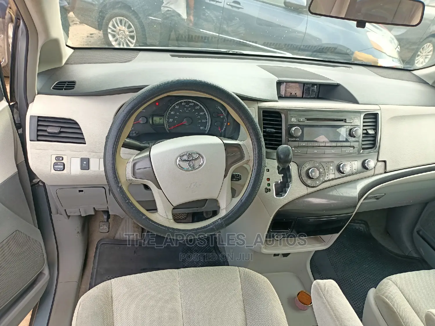 Toyota Sienna LE 7 Passenger Mobility 2011 Silver