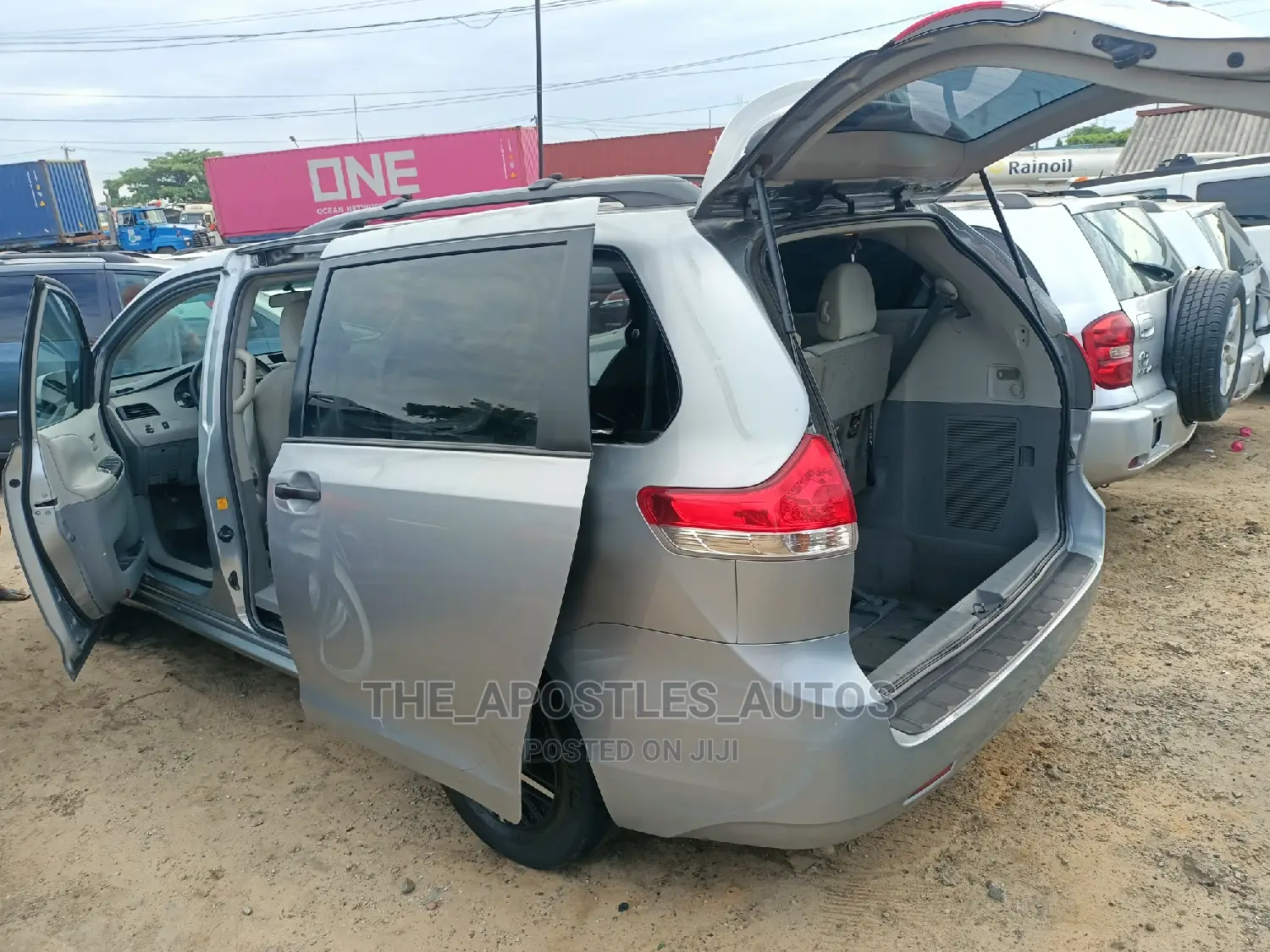 Toyota Sienna LE 7 Passenger Mobility 2011 Silver