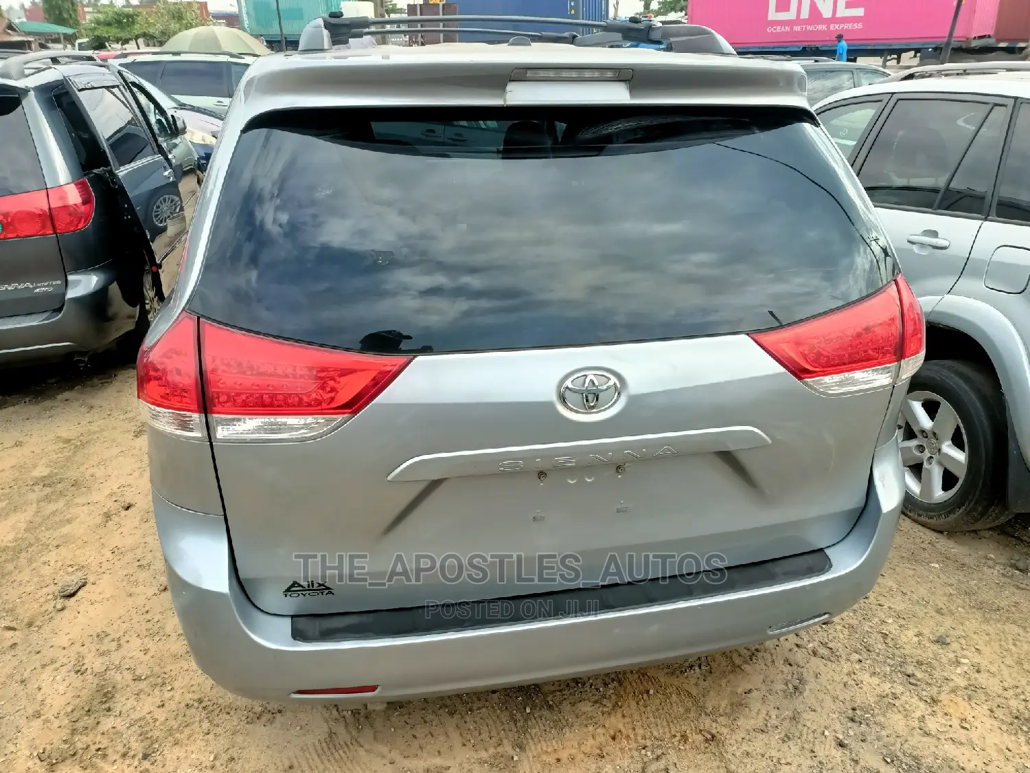 Toyota Sienna LE 7 Passenger Mobility 2011 Silver