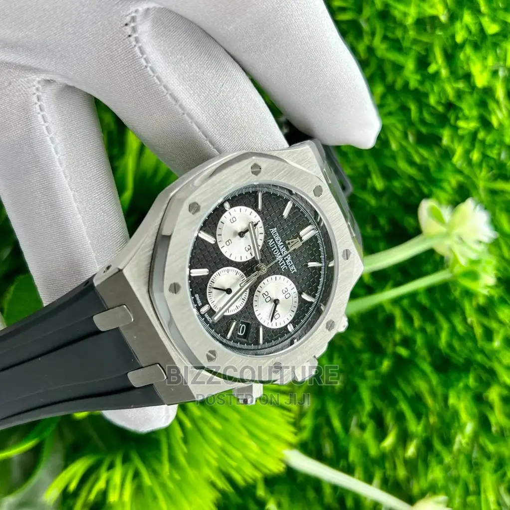 Original AUDEMARS PIGUET Rubber Strap Available in Store