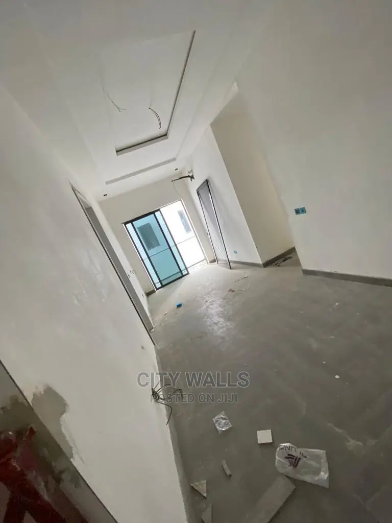 3bdrm Maisonette in Lekki Phase 1 for Rent