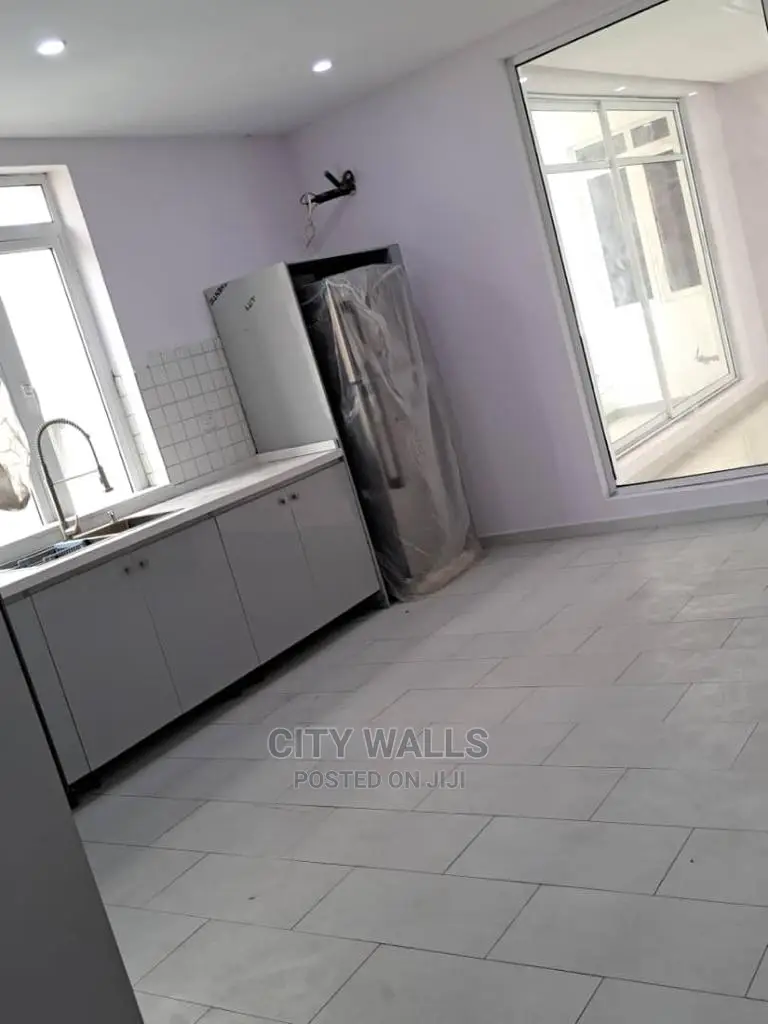 3bdrm Block of Flats in Victoria Island Extension for rent