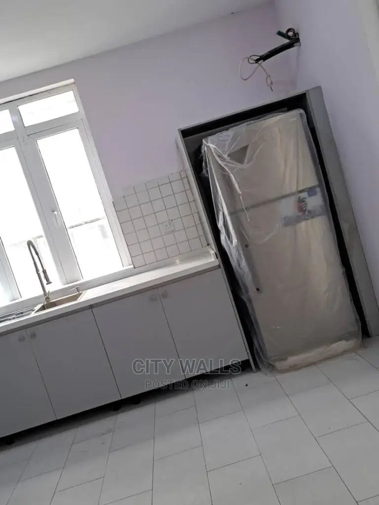 3bdrm Block of Flats in Victoria Island Extension for rent