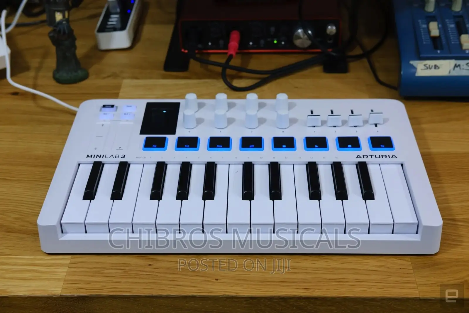 Arturia Minilab 3 Universal Music-Making Controller