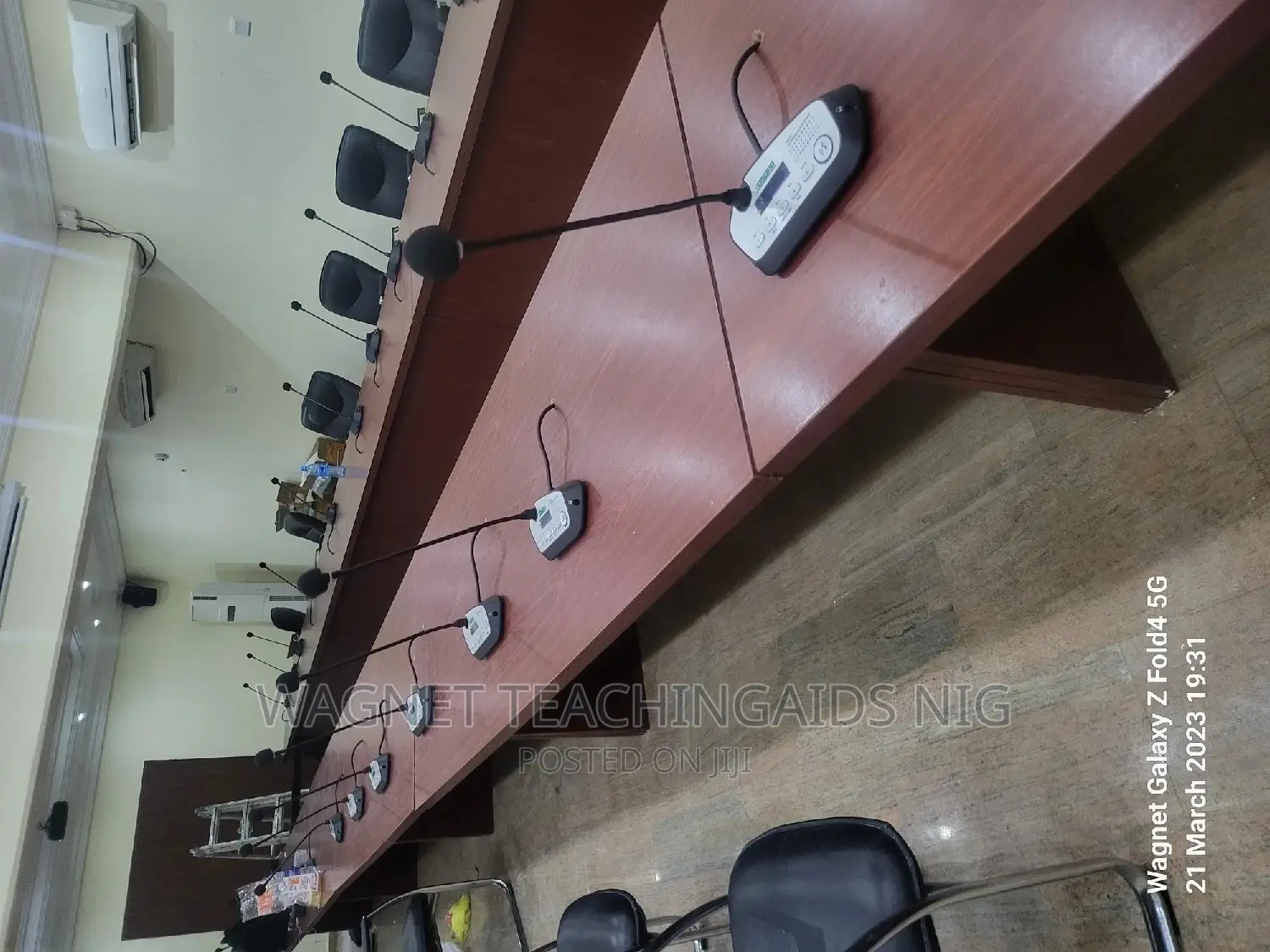 D6222 Conference Speech Vote Delegate Unit
 Camera Track