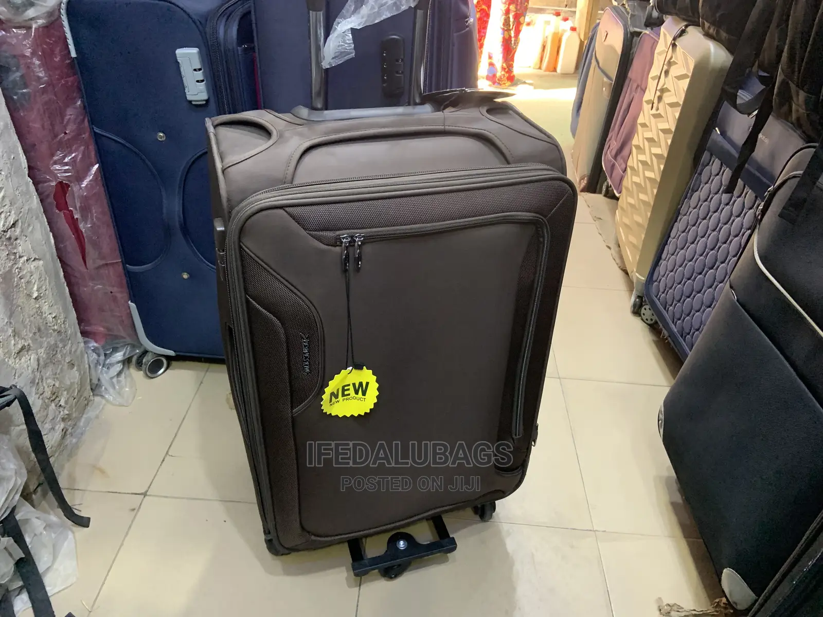 Medium Size Imported Quality Leaves King Traveling Luggage