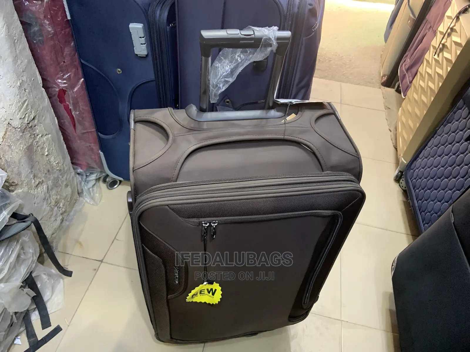 Medium Size Imported Quality Leaves King Traveling Luggage