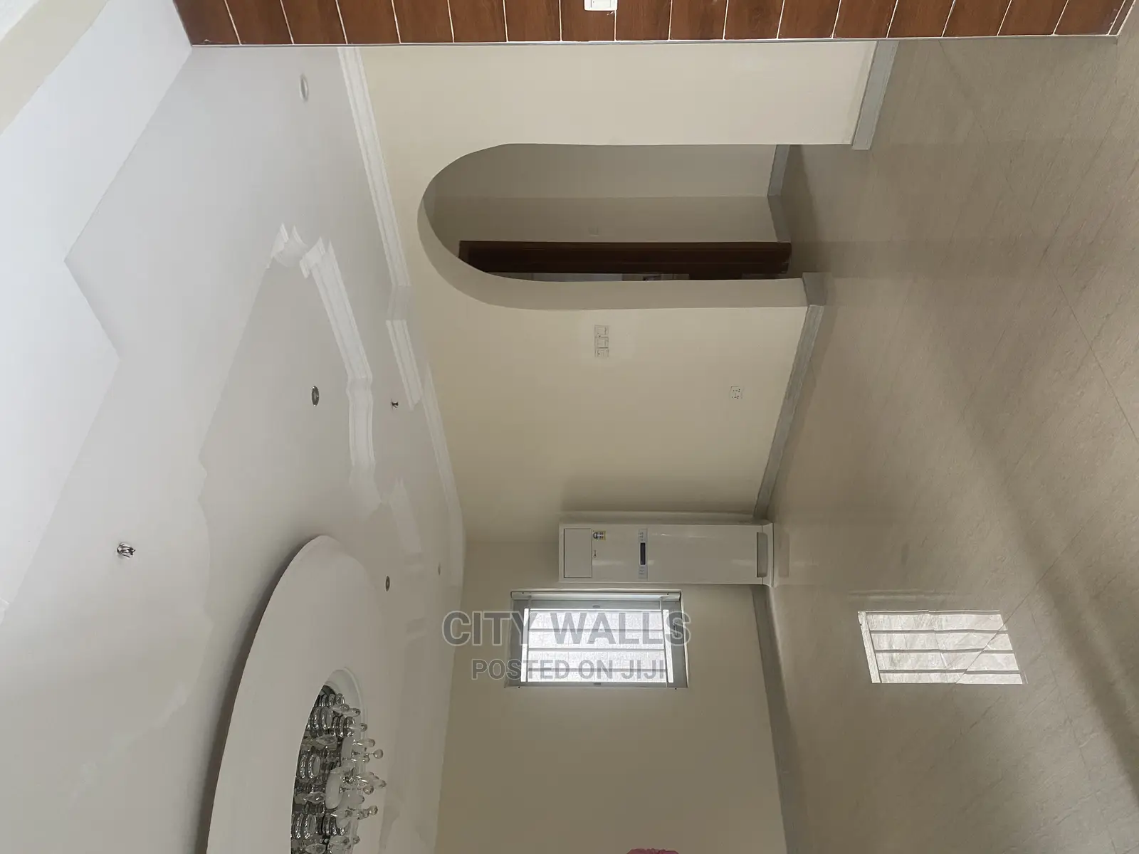 4bdrm Duplex in Chevron for Sale