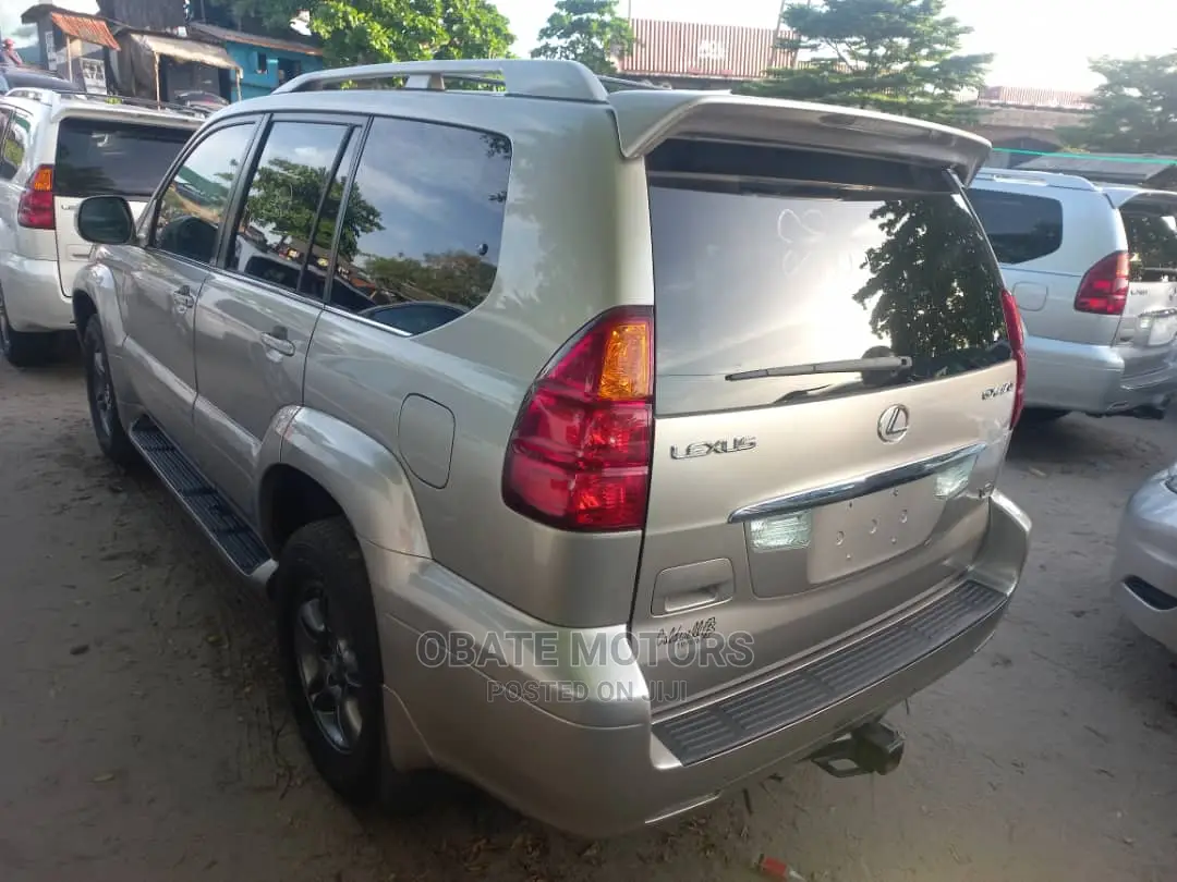Lexus GX 470 Sport Utility 2007 Gold