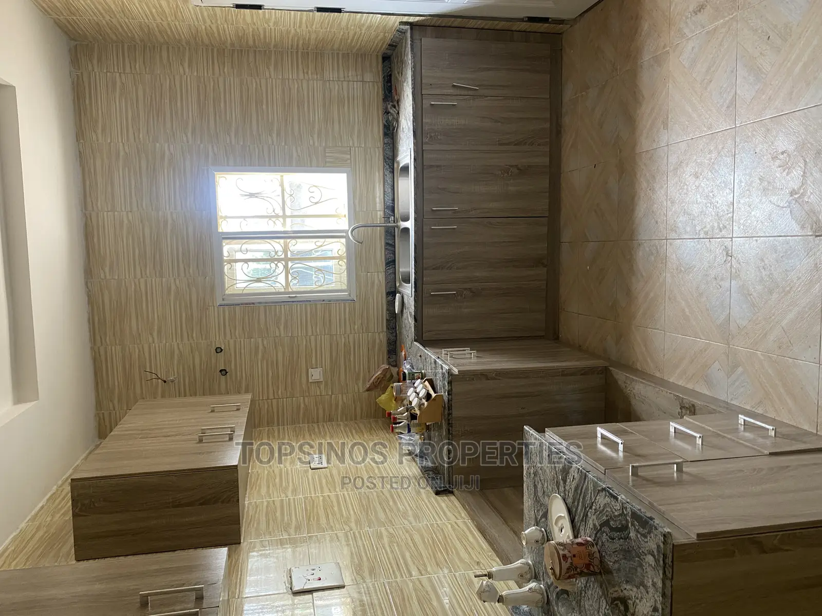 2bdrm Block of Flats in Dawaki for rent