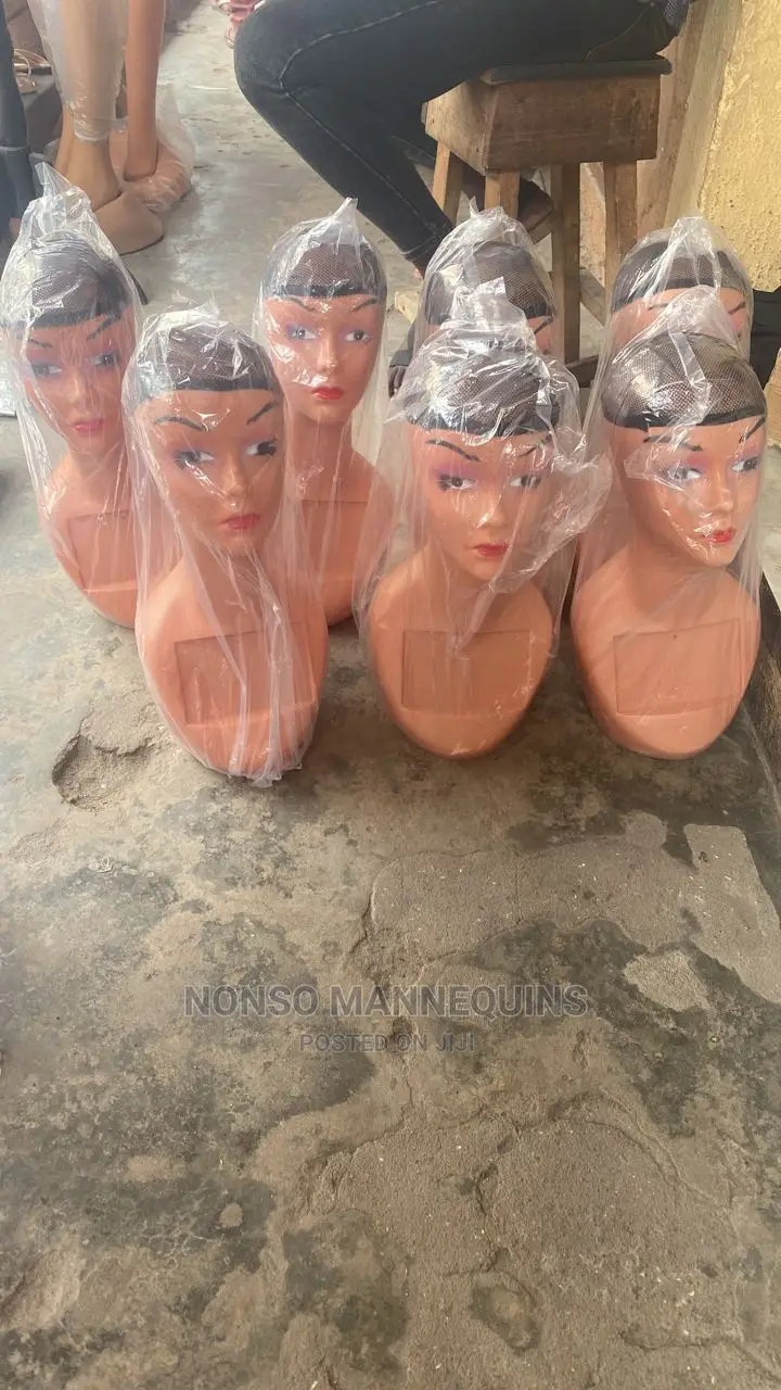 Plastic Long Necks Mannequin Heads