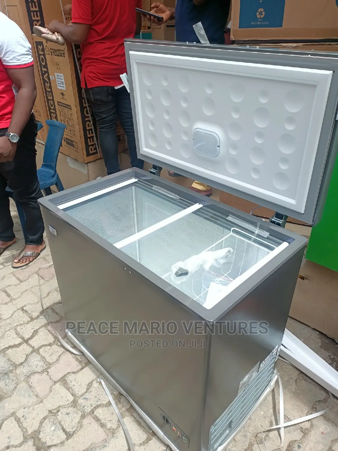 Standard Glamstar Deep Freezer 250L With Transparent Glass
