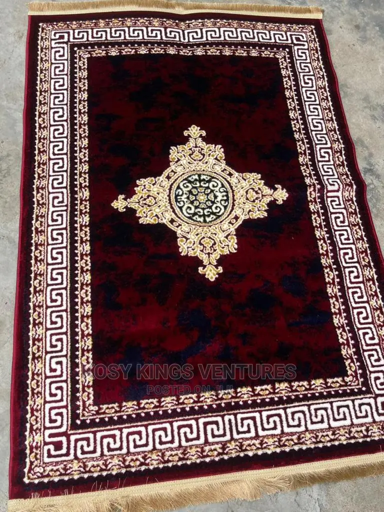 Luxury Living Room Designed Super Soft Royal Center Rug.