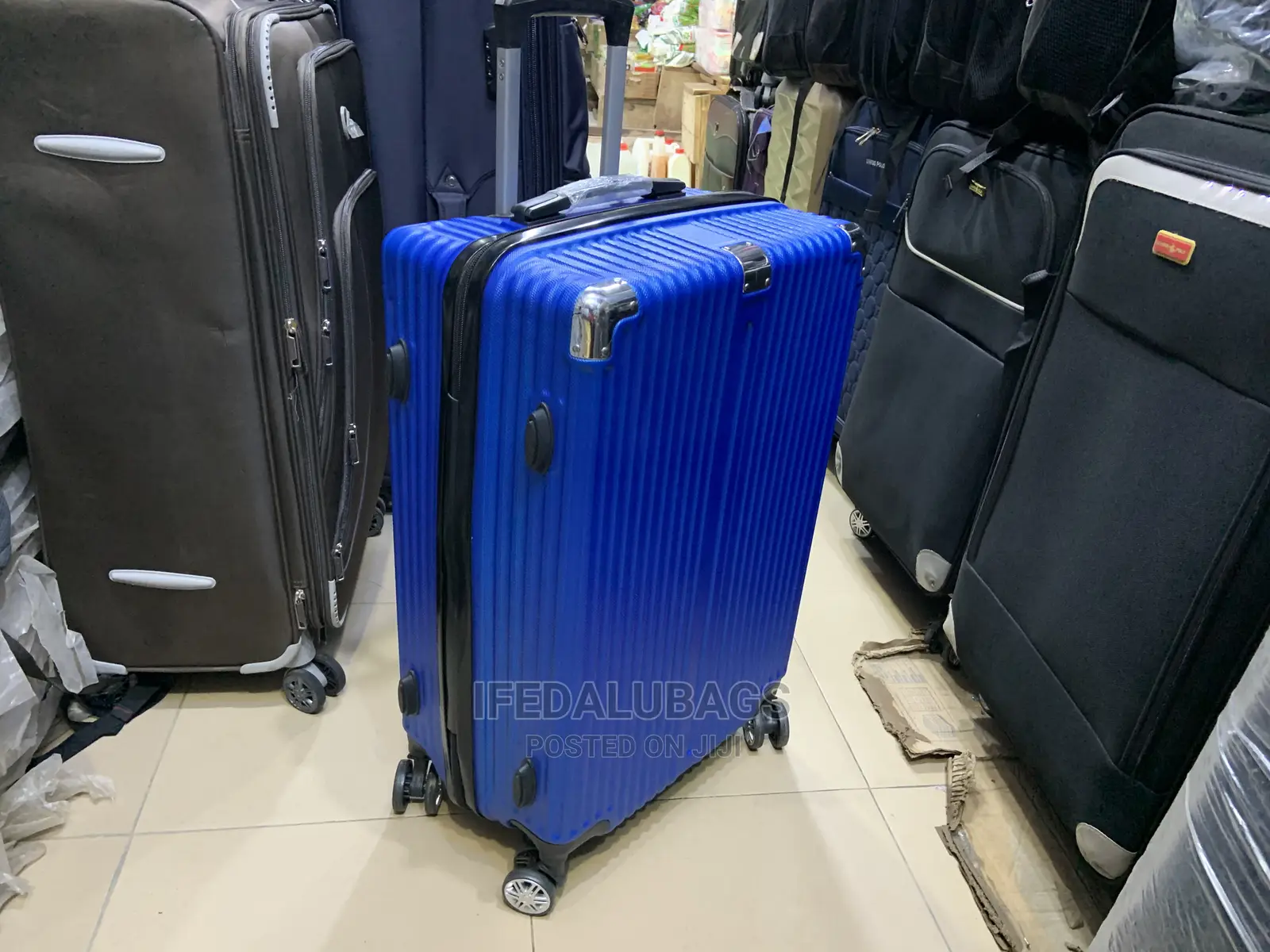 Medium Size Blue Quality Plastic Traveling Luggage