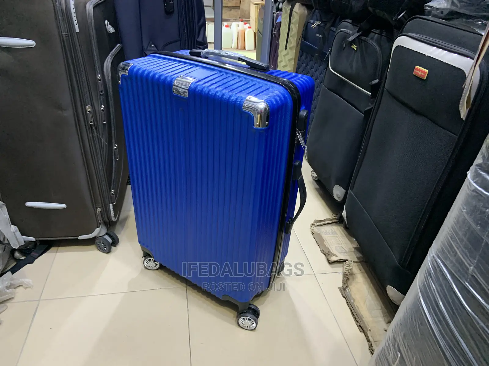 Medium Size Blue Quality Plastic Traveling Luggage