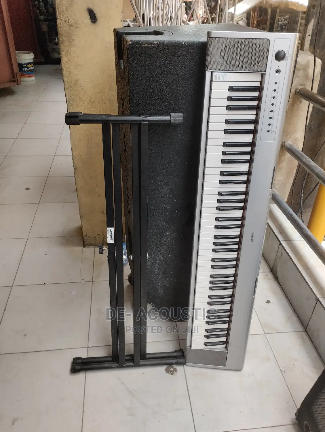 Yamaha NP30 76-Key Portable Grand Piano