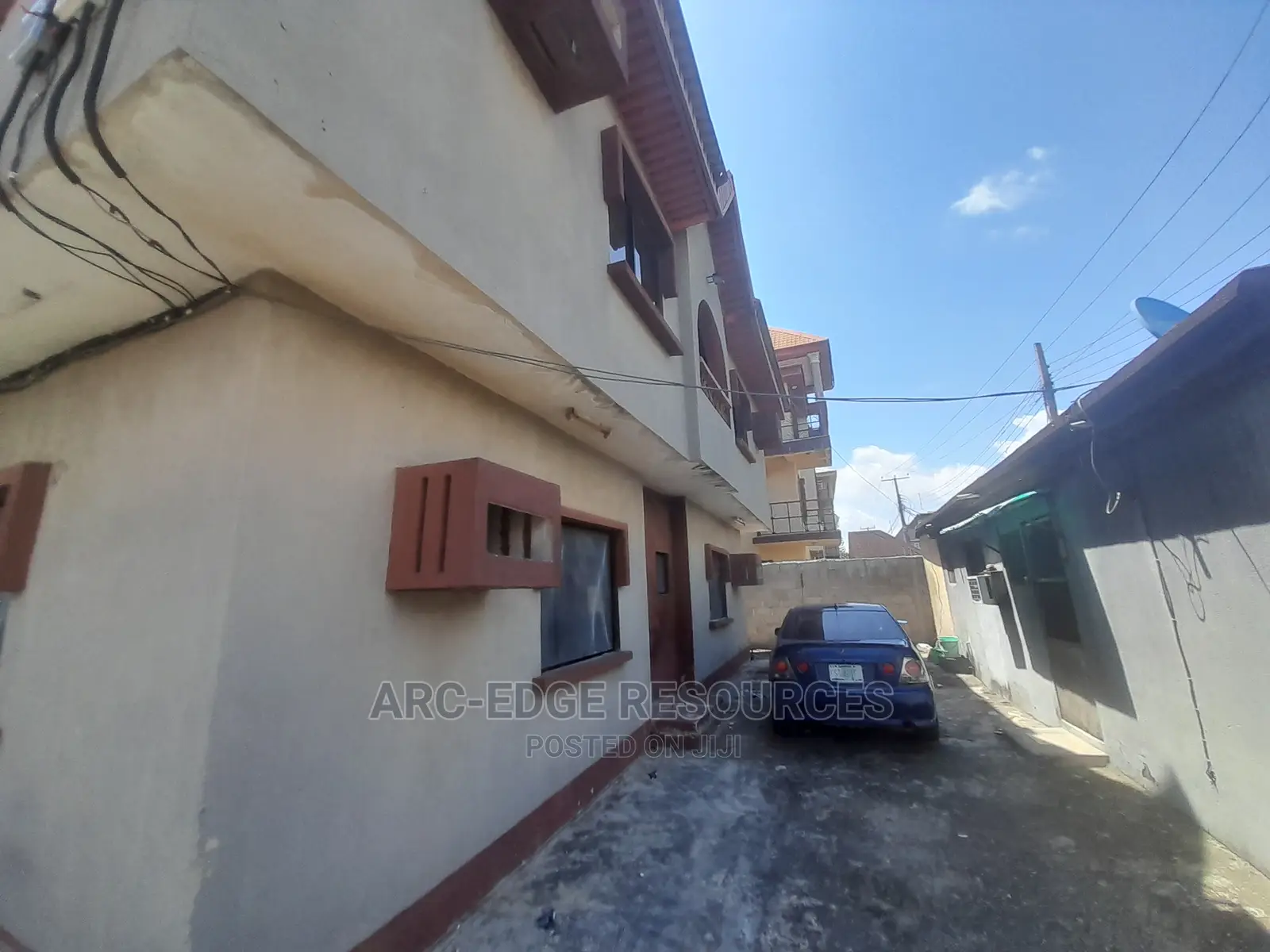 3bdrm Block of Flats in Ago Palace for sale