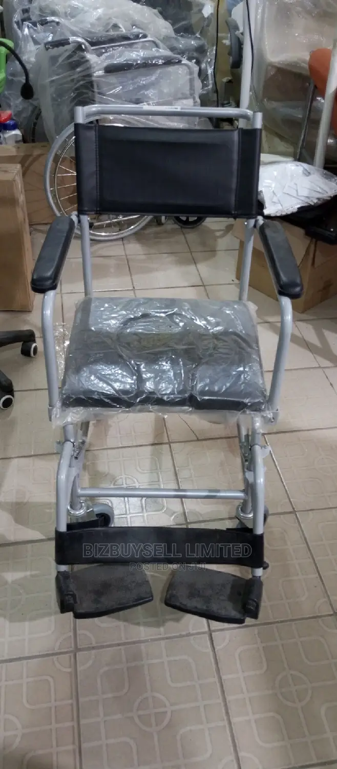 Quality and Durable Wheelchairs With Toilet Bowel.