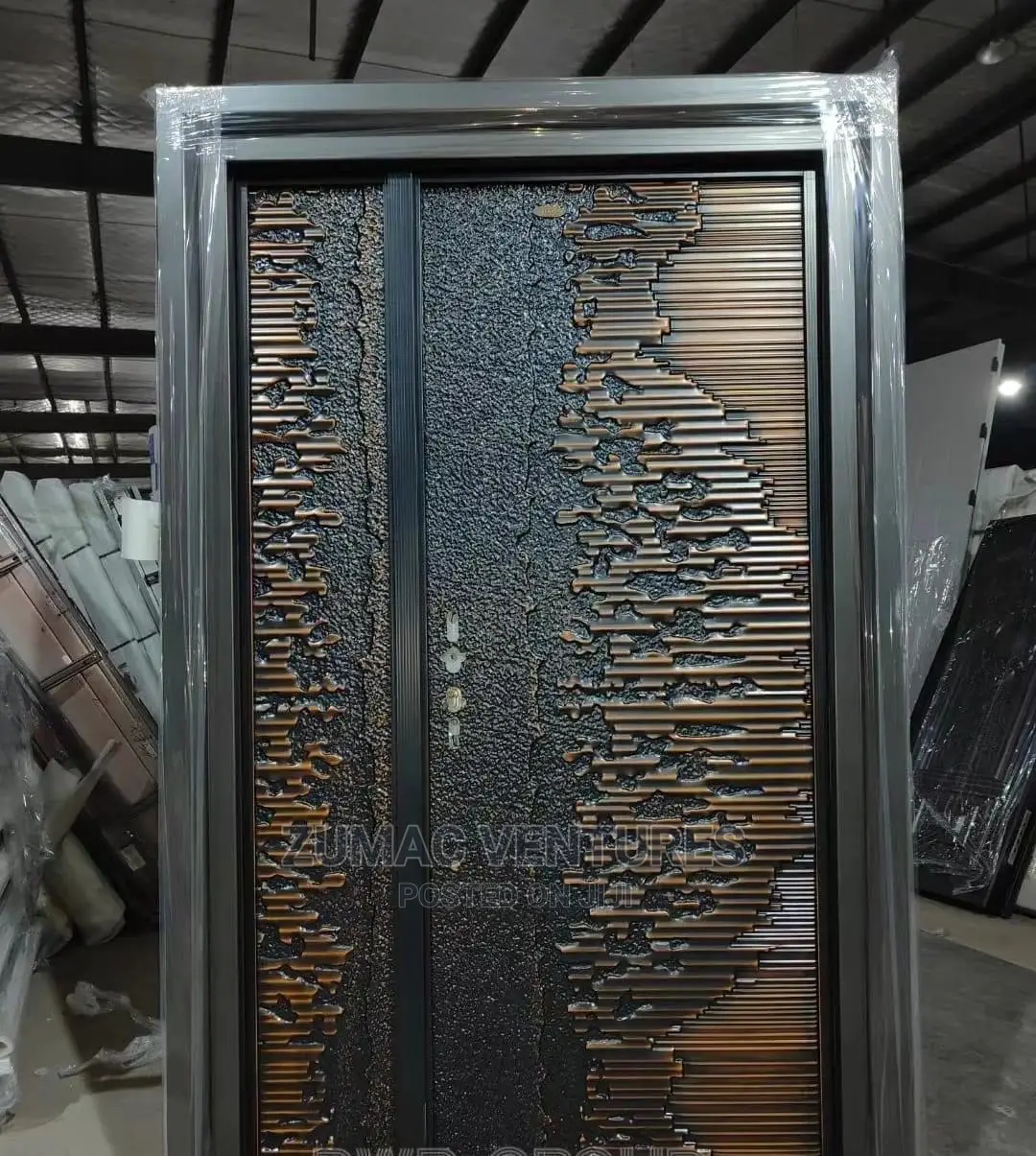 Wavy Crack Cast Door