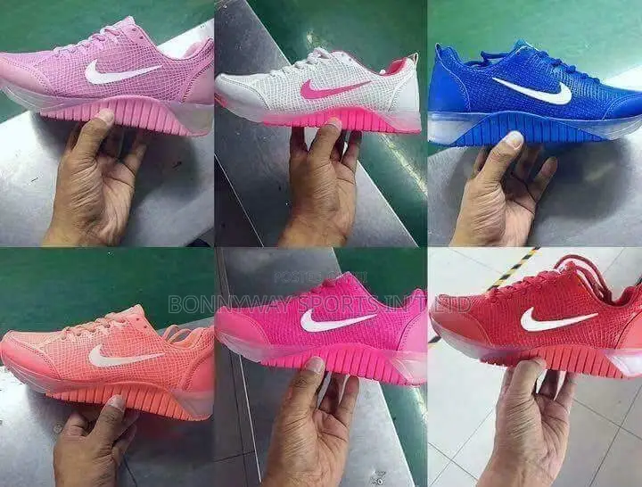 Jugging Nike Canvas