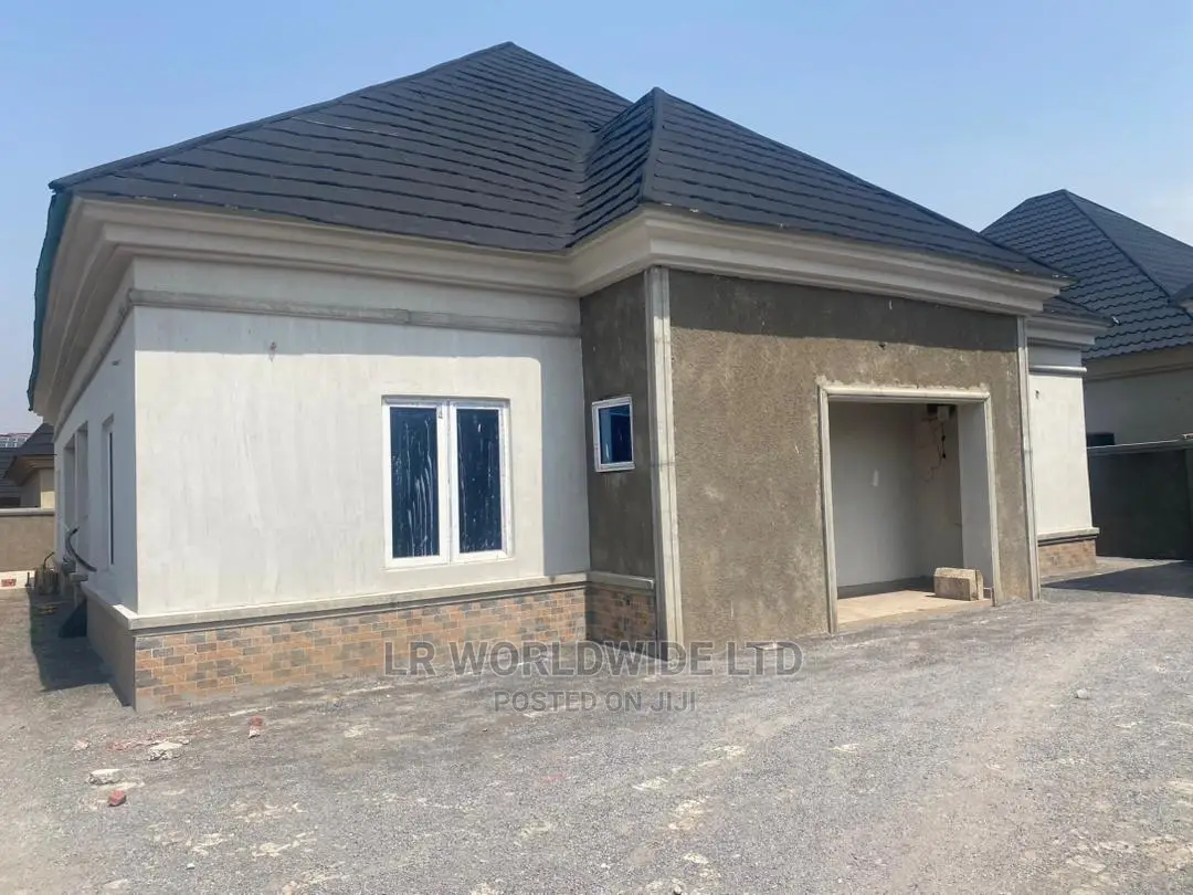 3bdrm Bungalow in Lugbe District for sale