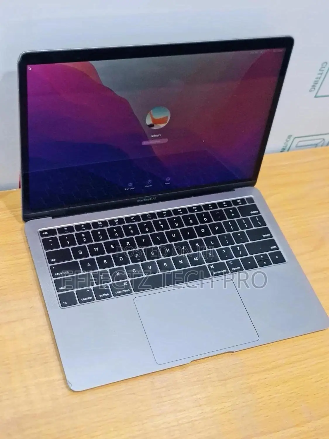 Laptop Apple MacBook Air 2019 16GB Intel Core i5 SSD 256GB