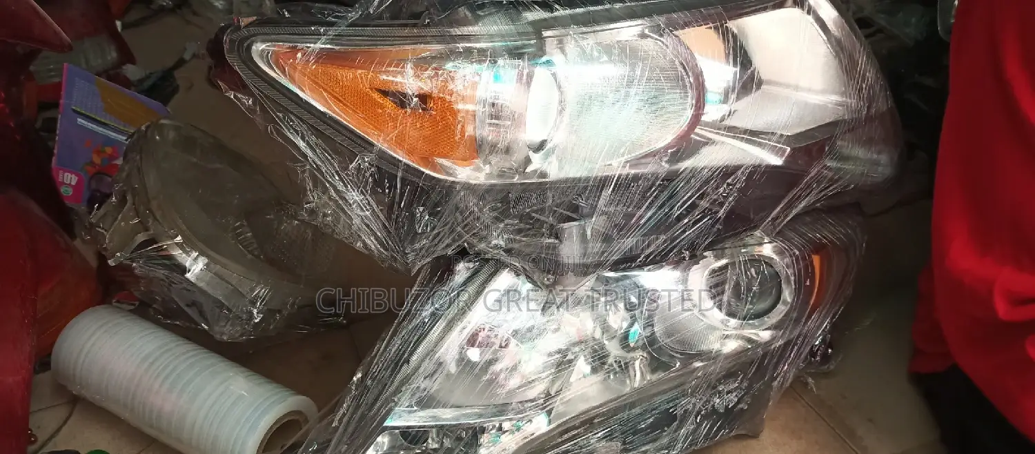 Set of Venza Headlamp 2010