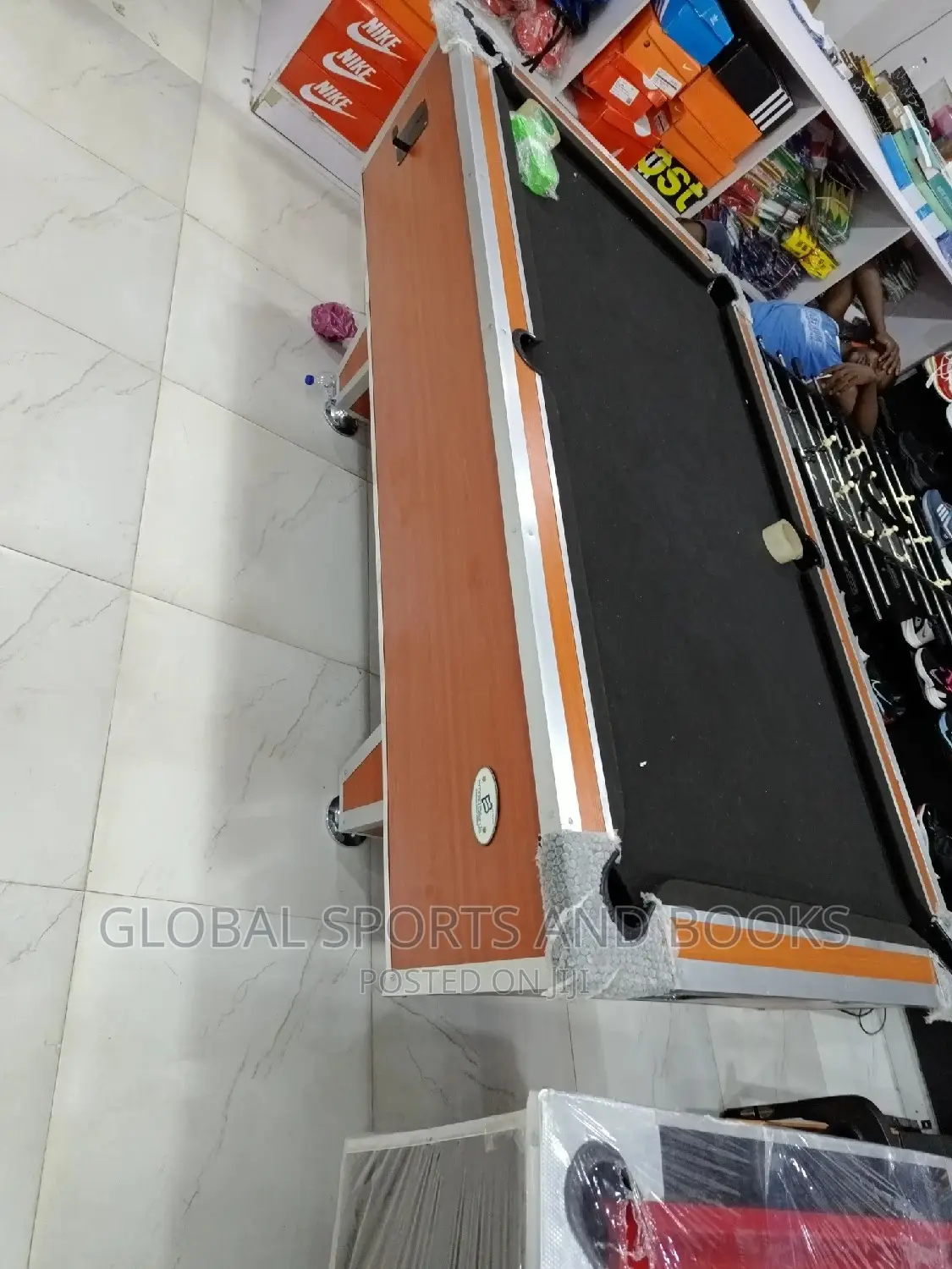 Hdf Coin Snooker Board With Complete Accessories