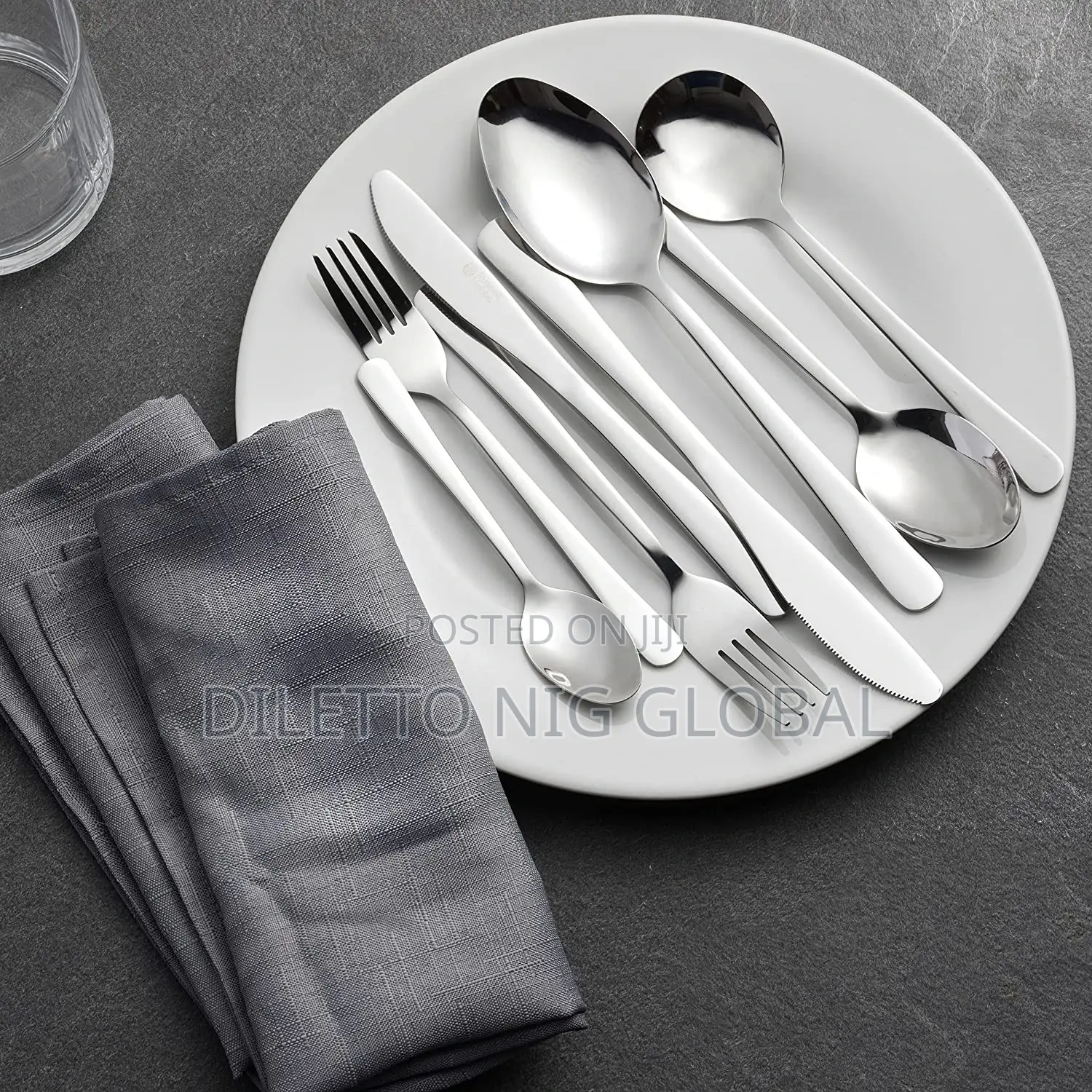 Russell Hobbs Madrid 44 Piece Cutlery Set-Service for 6